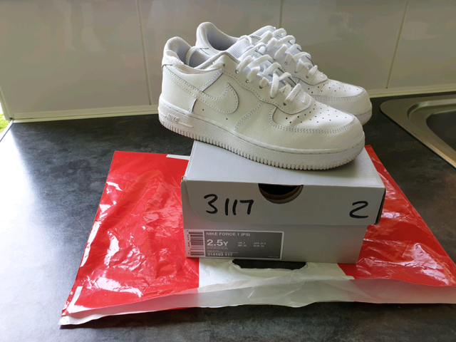 office junior nike air force 1